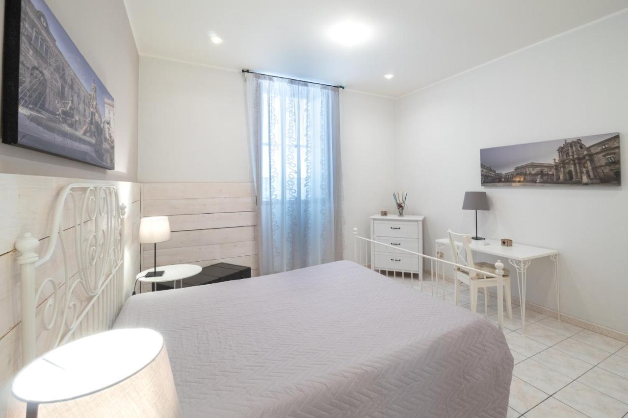 Syracuseapartments Il Piave Di Siracusa Appartamento Per 6 Persone Vicino Ad Ortigia A 200M Dal Mare ภายนอก รูปภาพ